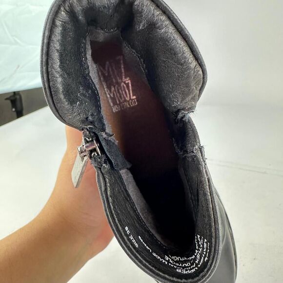 Miz Mooz Lass Ankle Boots US 7.5 Women's Black Leather Side-Zip Chelsea Boot - Picture 9 of 12